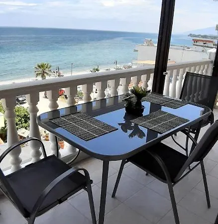 아파트 Sea View Tonias Zeus *