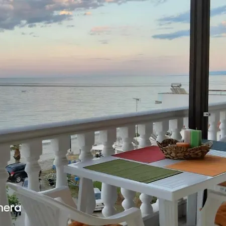 Sea View Zeus Apartmán *